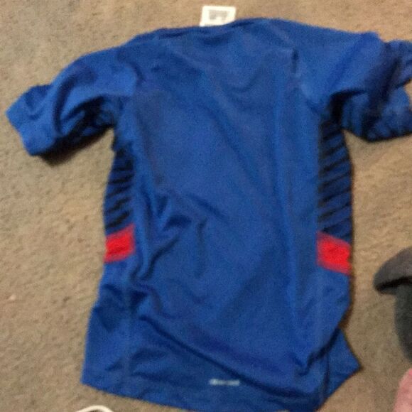 Bundle of 3 tops adidas & jumping bean & Nike extra small 3 to 4 years gray - Picture 7 of 14